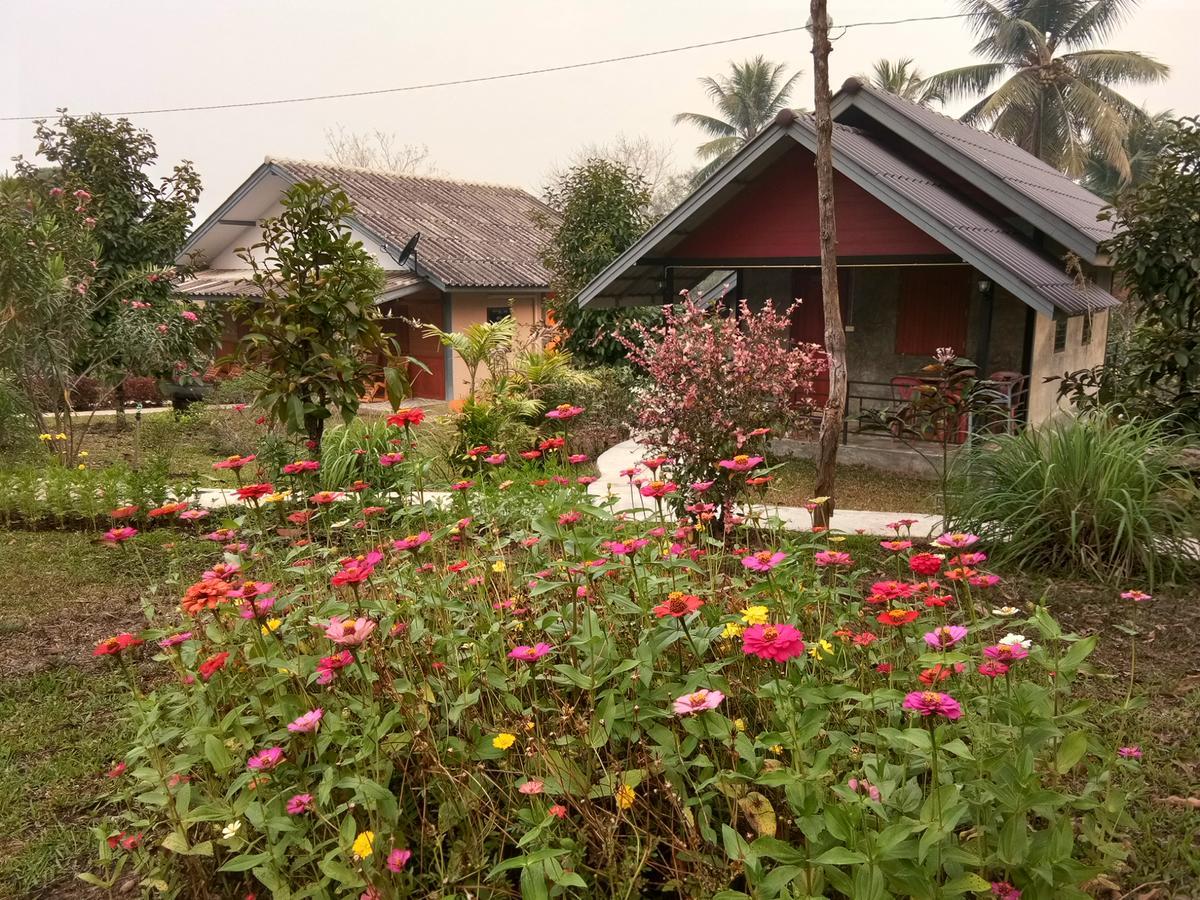 Ban Suan Sukjai Mae Sariang Hotell Eksteriør bilde
